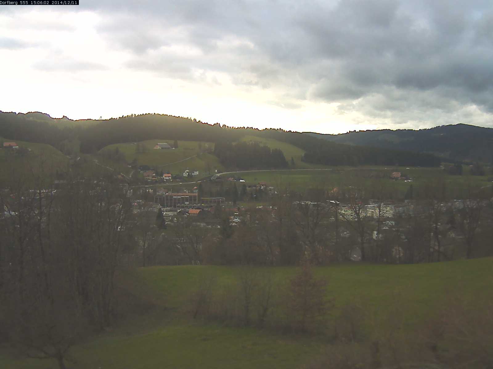 Webcam-Bild: Aussicht vom Dorfberg in Langnau 20141211-150601