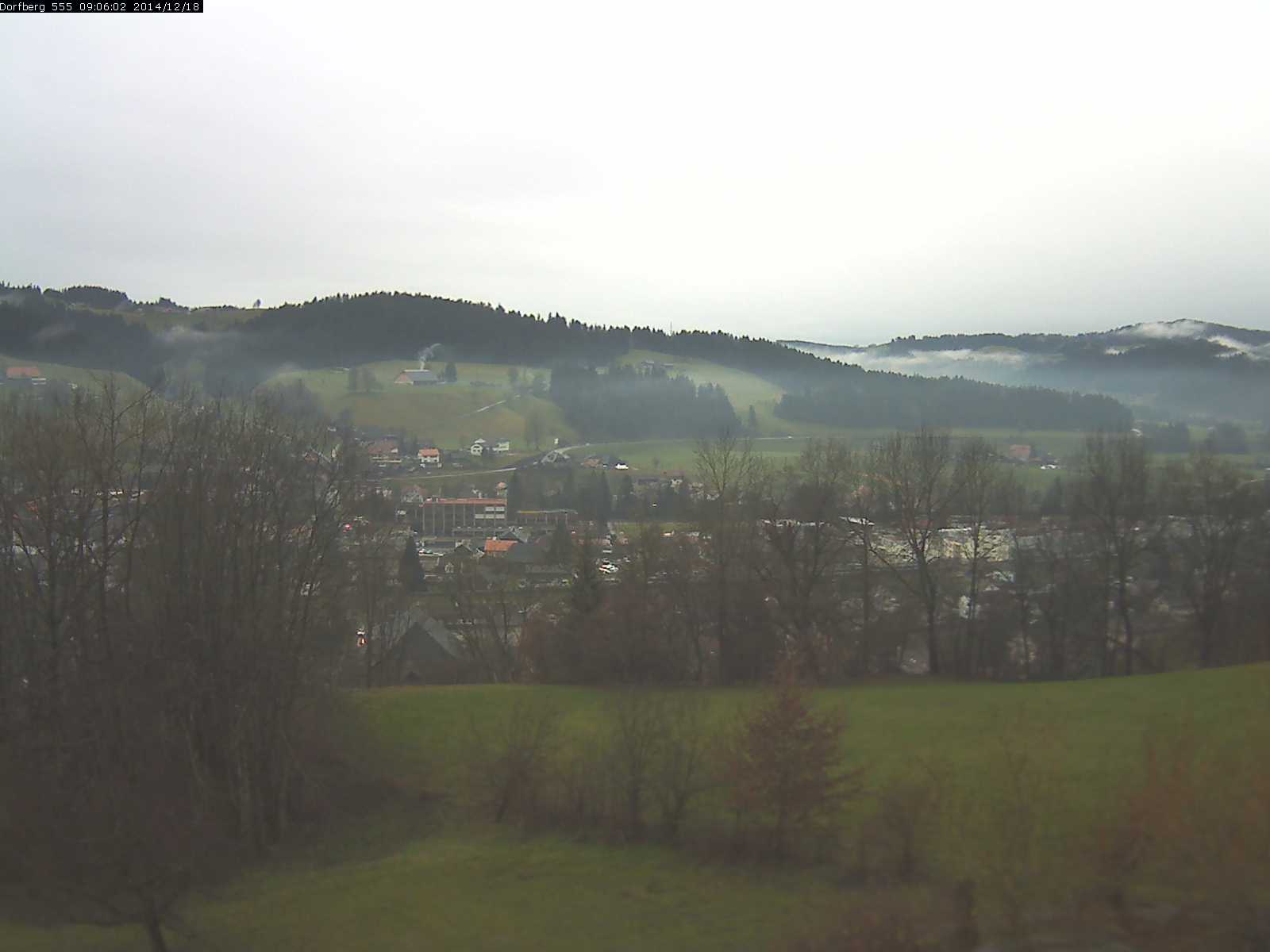 Webcam-Bild: Aussicht vom Dorfberg in Langnau 20141218-090601