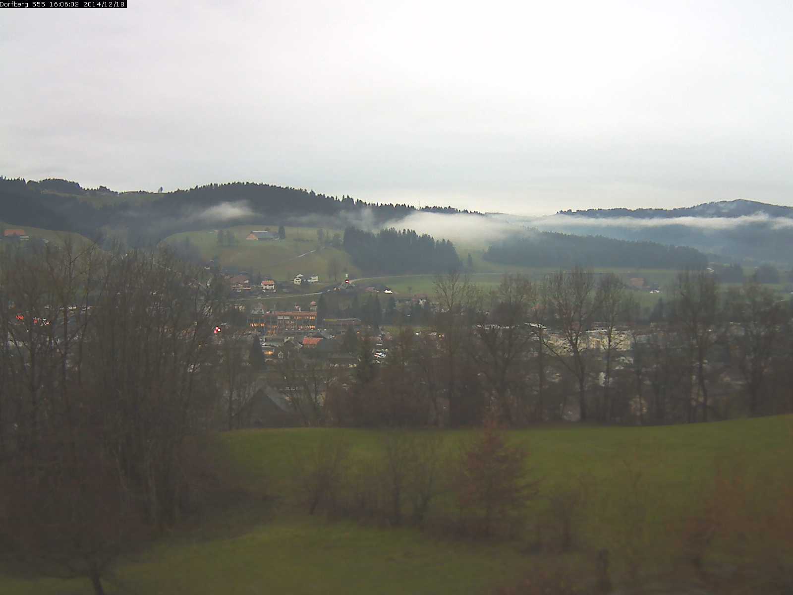 Webcam-Bild: Aussicht vom Dorfberg in Langnau 20141218-160601