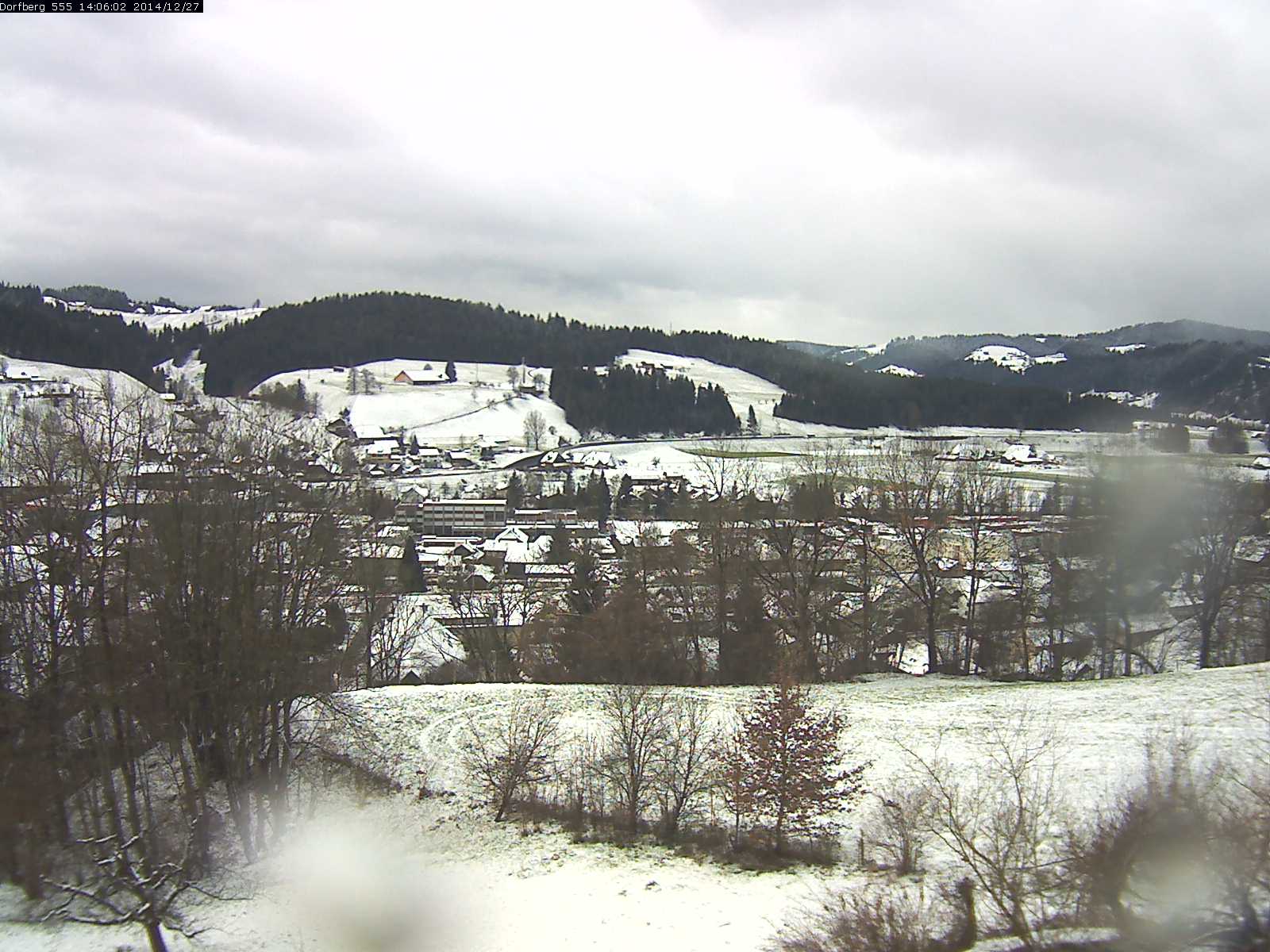 Webcam-Bild: Aussicht vom Dorfberg in Langnau 20141227-140601