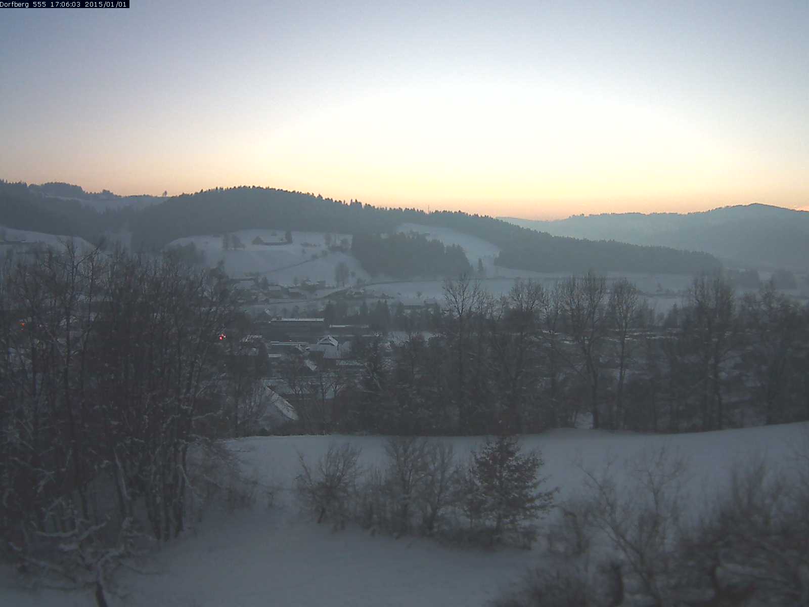 Webcam-Bild: Aussicht vom Dorfberg in Langnau 20150101-170601
