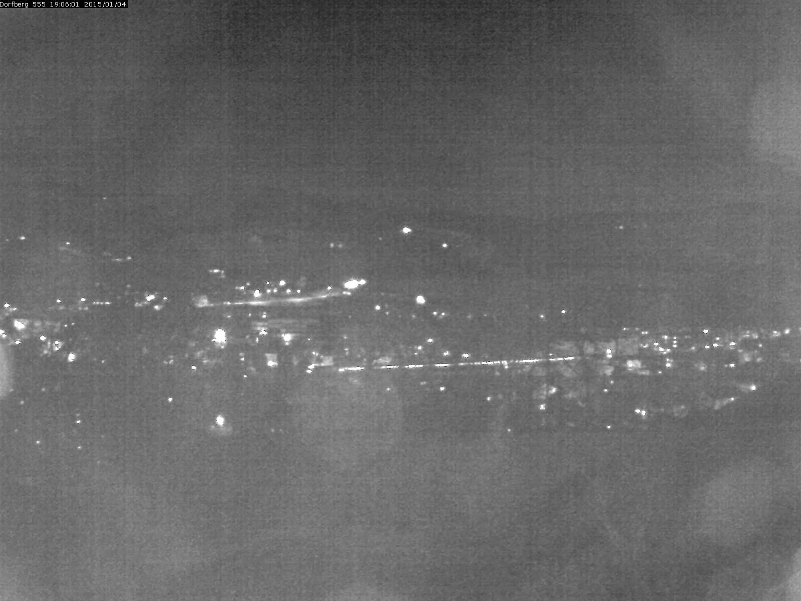 Webcam-Bild: Aussicht vom Dorfberg in Langnau 20150104-190601