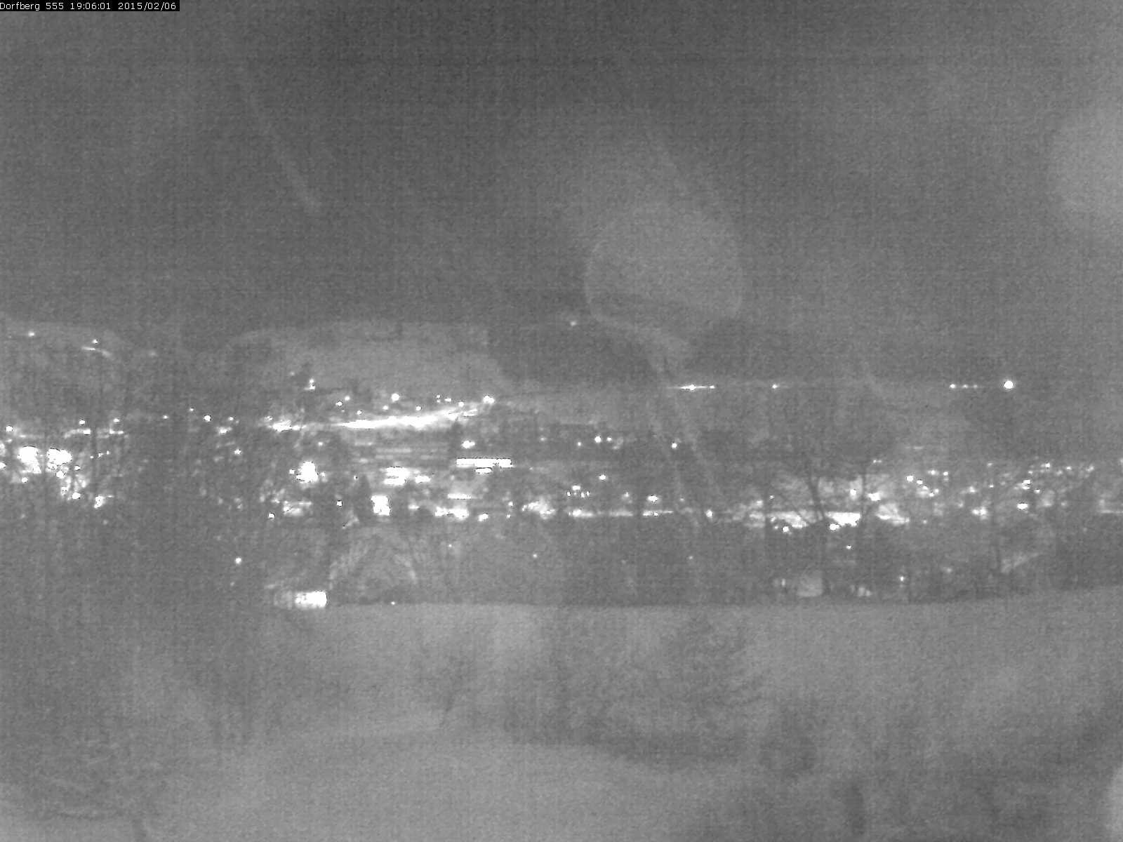 Webcam-Bild: Aussicht vom Dorfberg in Langnau 20150206-190601