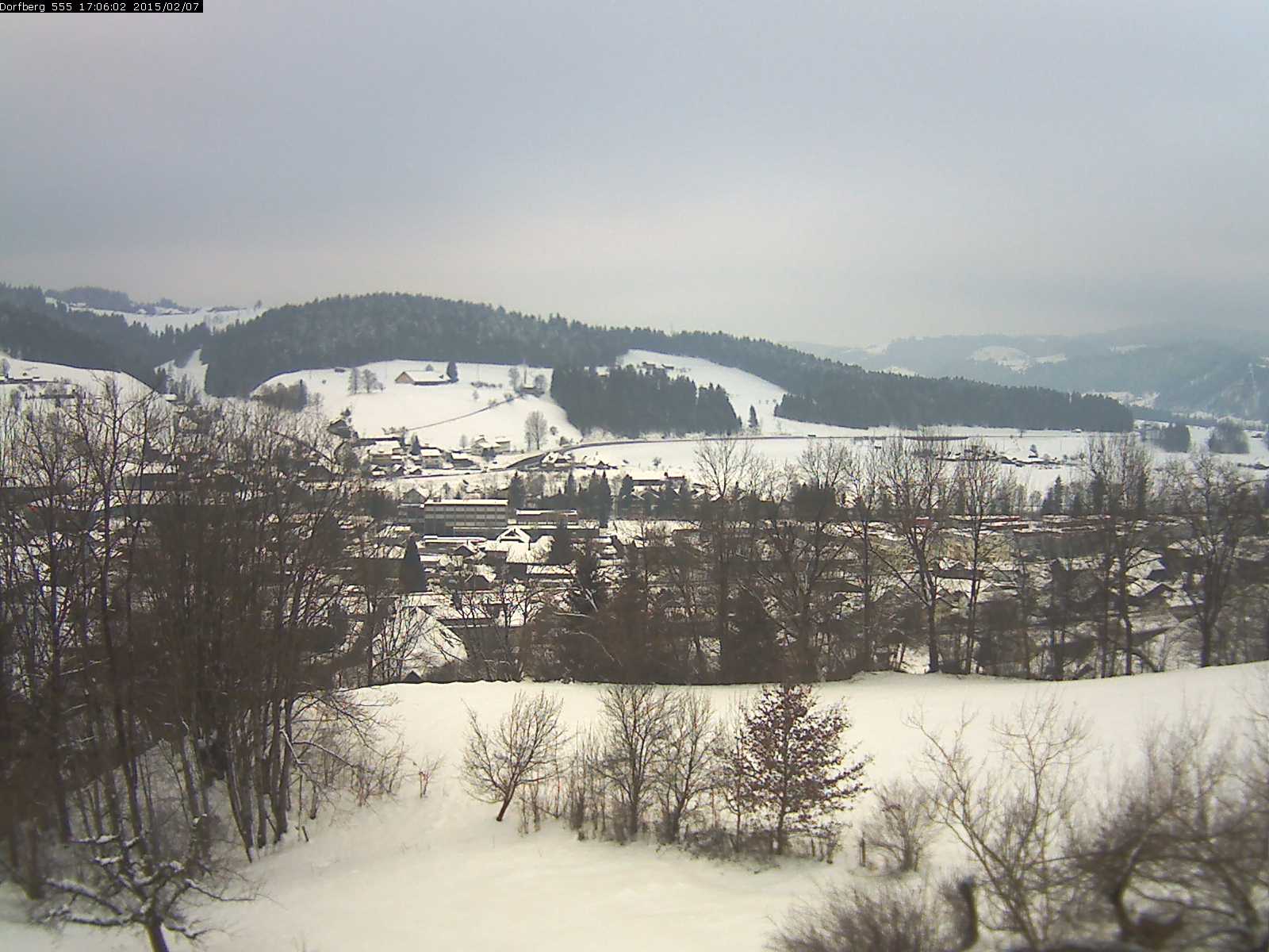 Webcam-Bild: Aussicht vom Dorfberg in Langnau 20150207-170601