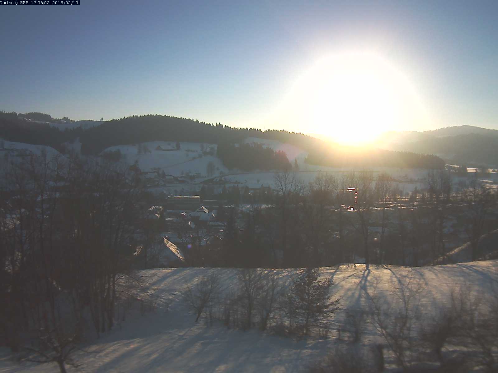 Webcam-Bild: Aussicht vom Dorfberg in Langnau 20150210-170601