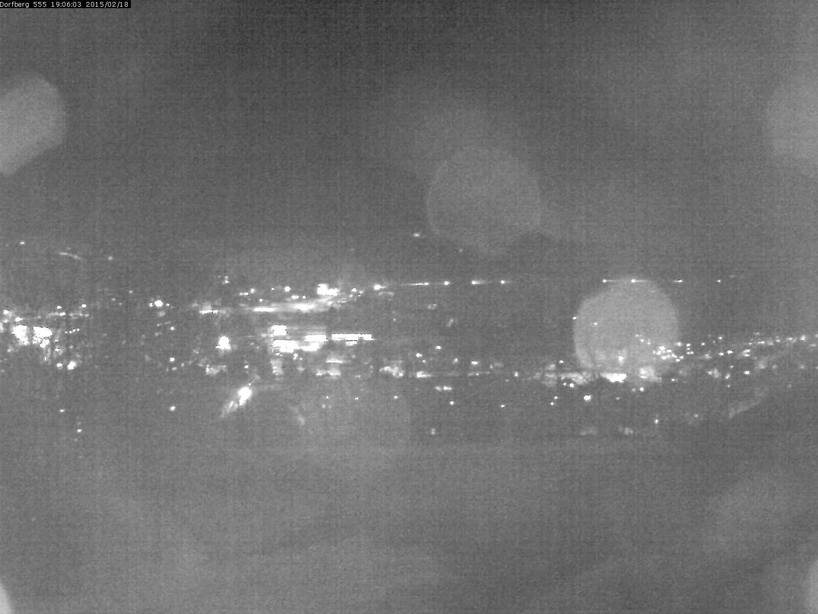 Webcam-Bild: Aussicht vom Dorfberg in Langnau 20150218-190601