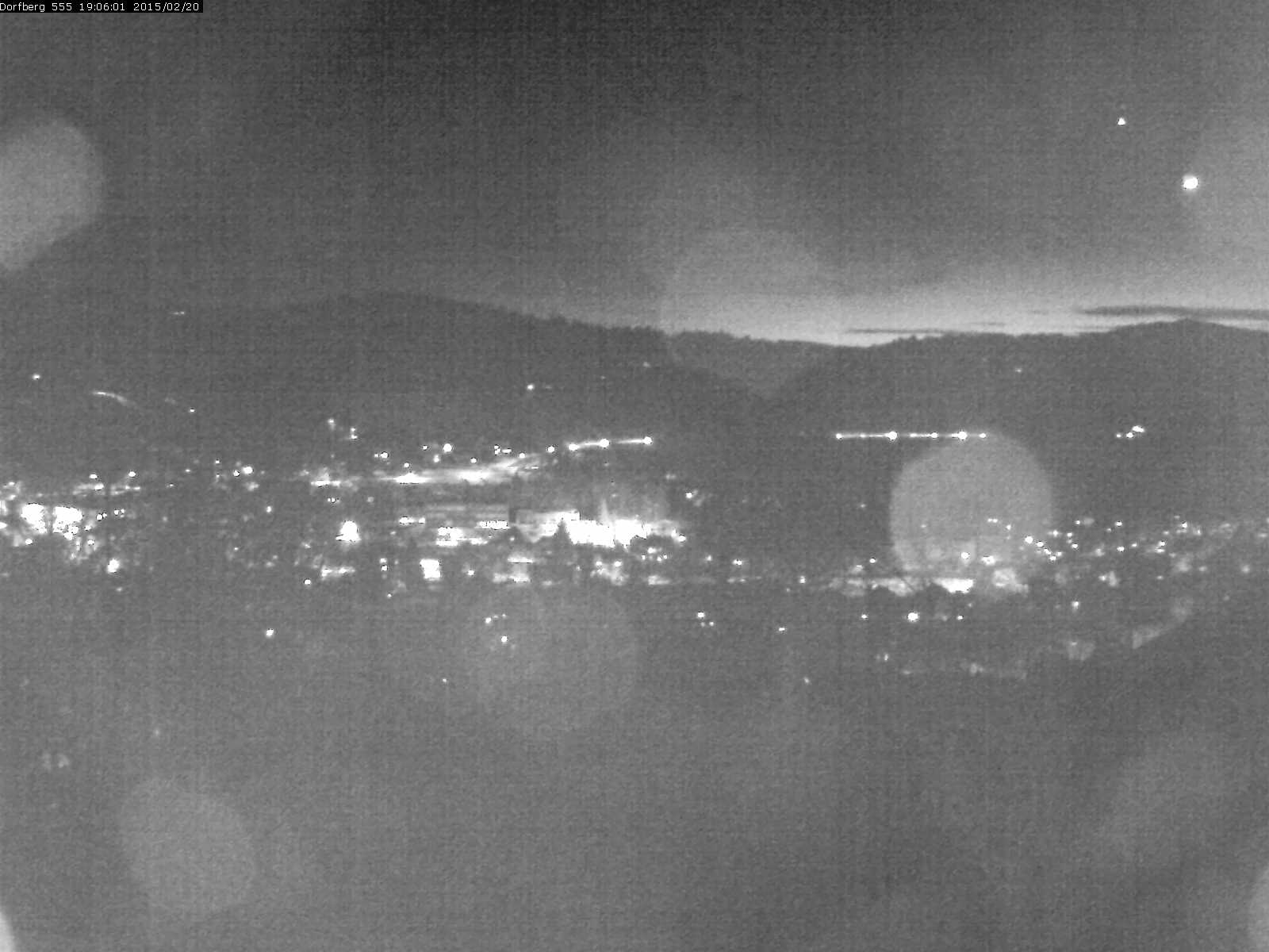 Webcam-Bild: Aussicht vom Dorfberg in Langnau 20150220-190601
