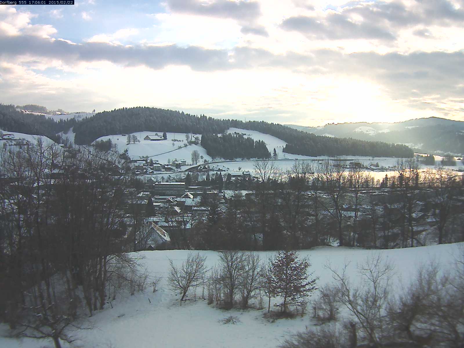 Webcam-Bild: Aussicht vom Dorfberg in Langnau 20150222-170601
