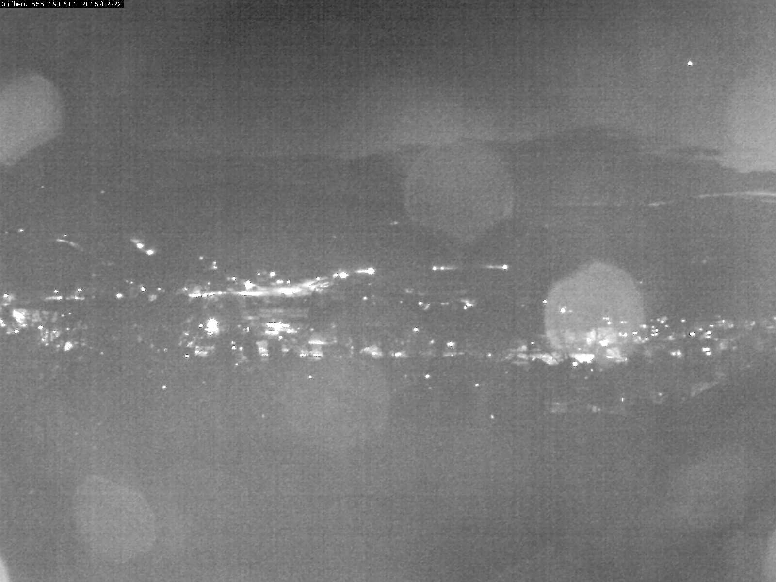 Webcam-Bild: Aussicht vom Dorfberg in Langnau 20150222-190601