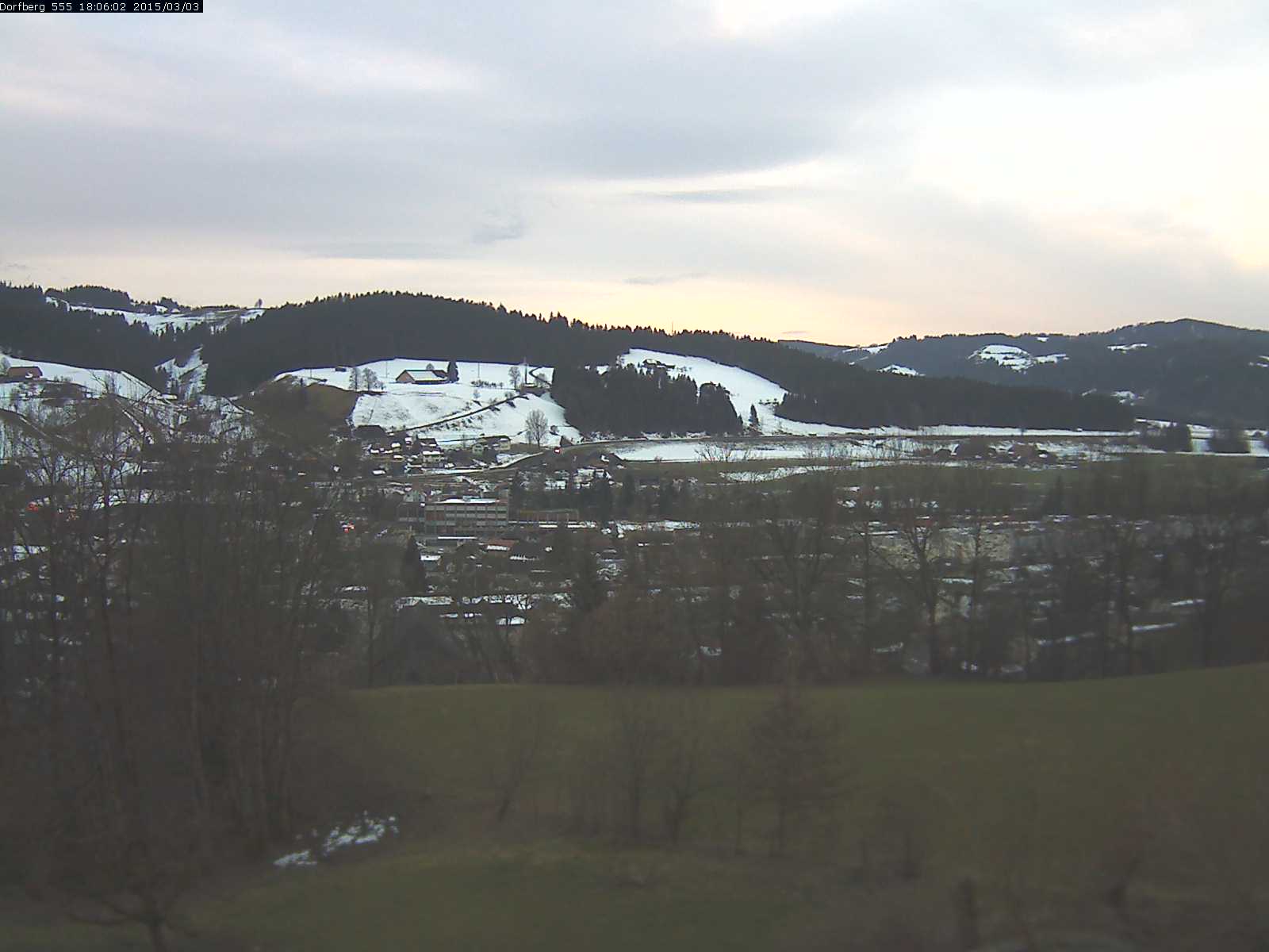 Webcam-Bild: Aussicht vom Dorfberg in Langnau 20150303-180601