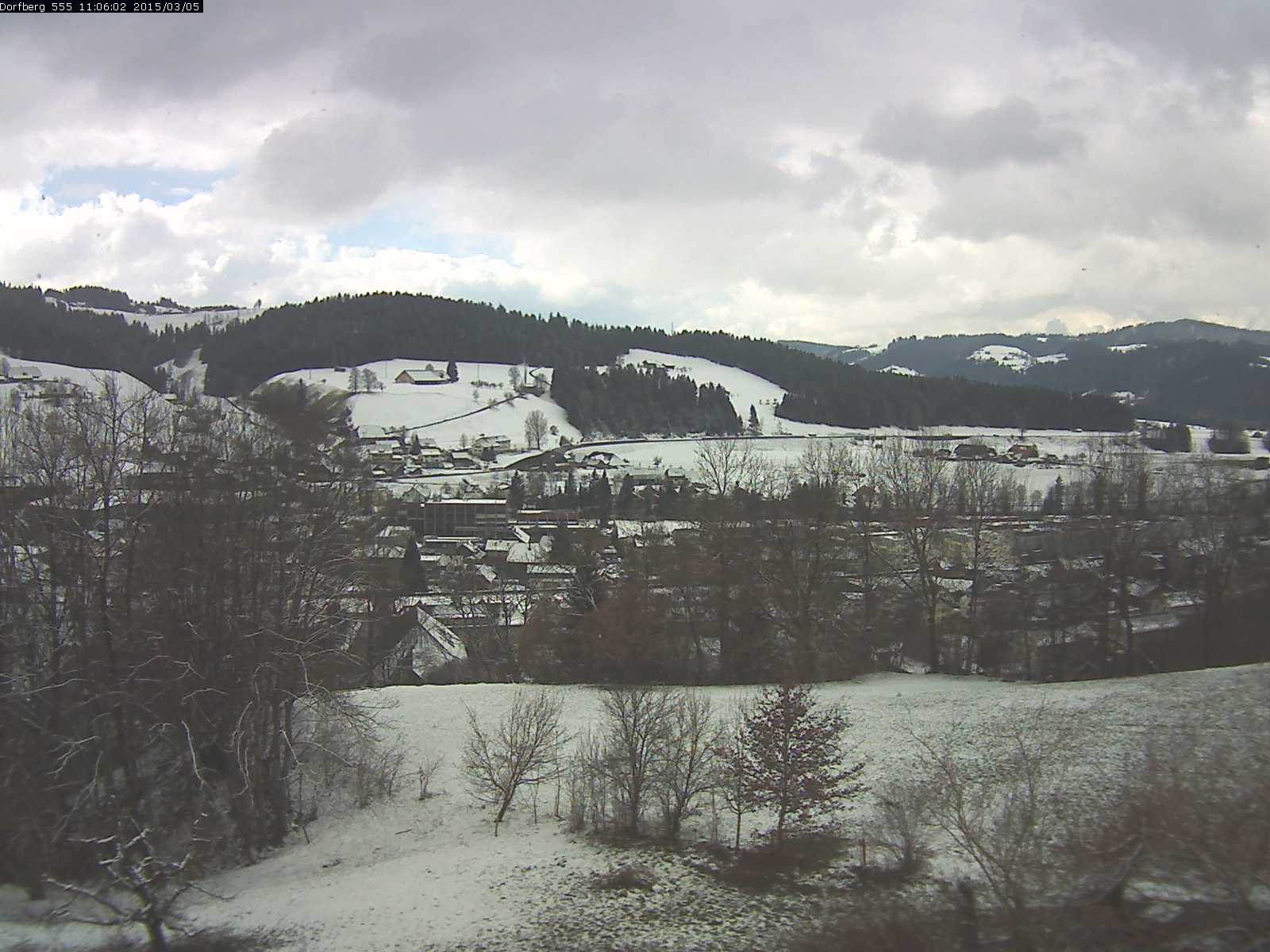 Webcam-Bild: Aussicht vom Dorfberg in Langnau 20150305-110601