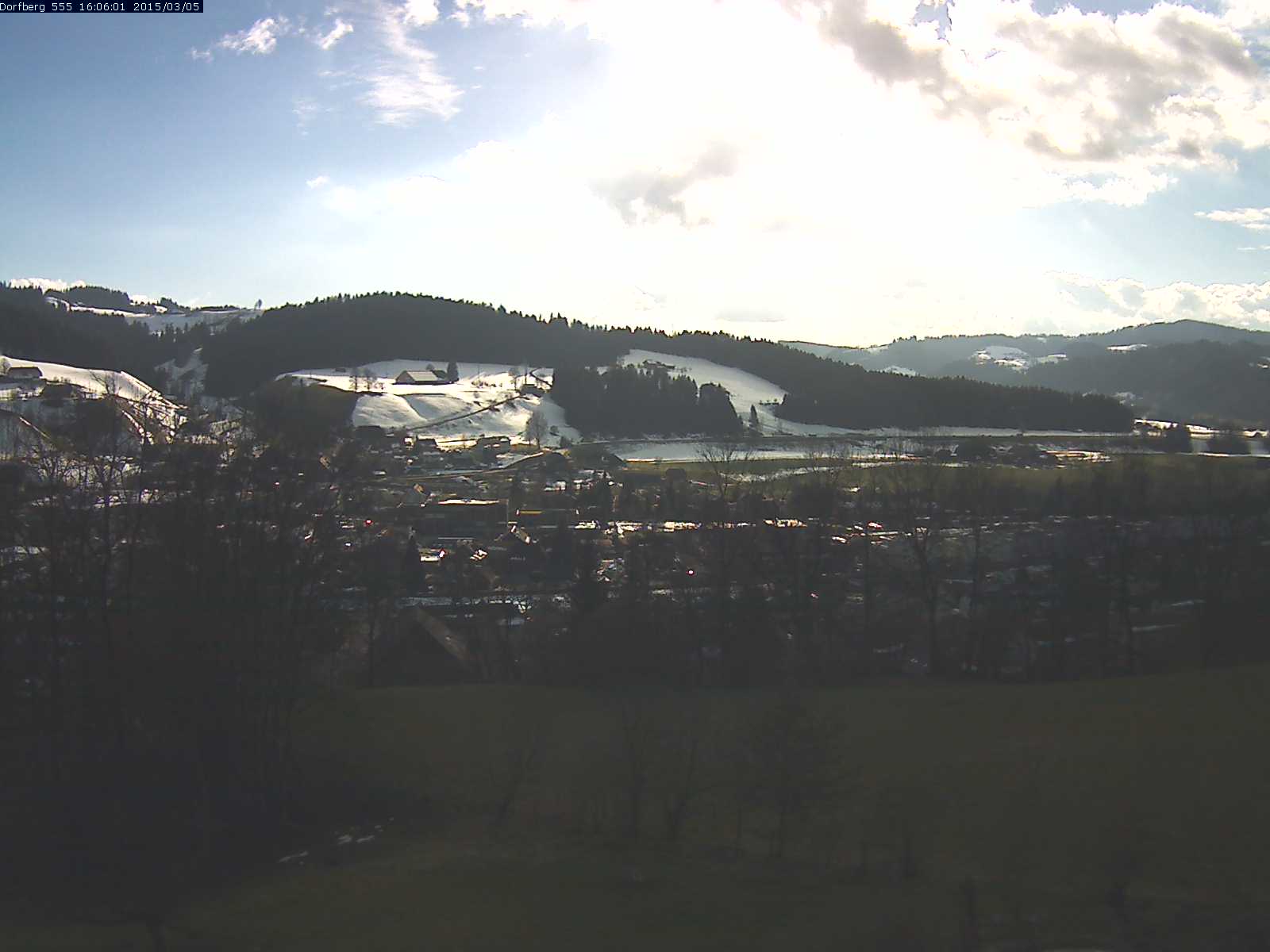 Webcam-Bild: Aussicht vom Dorfberg in Langnau 20150305-160601