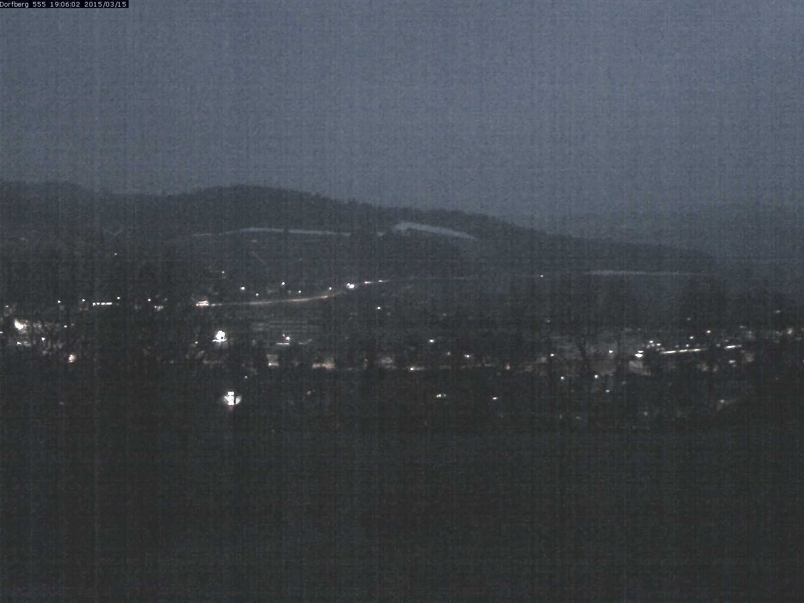Webcam-Bild: Aussicht vom Dorfberg in Langnau 20150315-190601