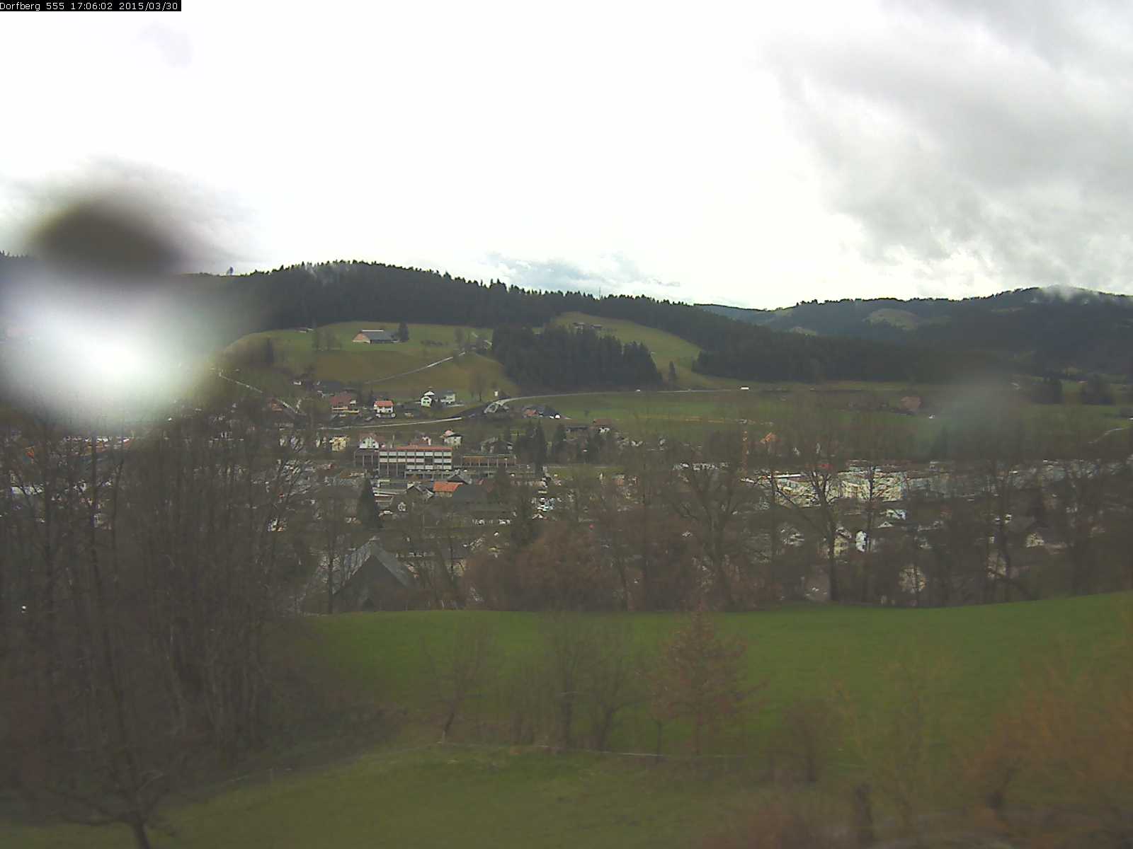 Webcam-Bild: Aussicht vom Dorfberg in Langnau 20150330-170601