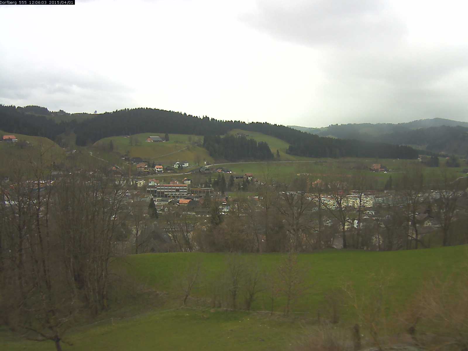 Webcam-Bild: Aussicht vom Dorfberg in Langnau 20150401-120601