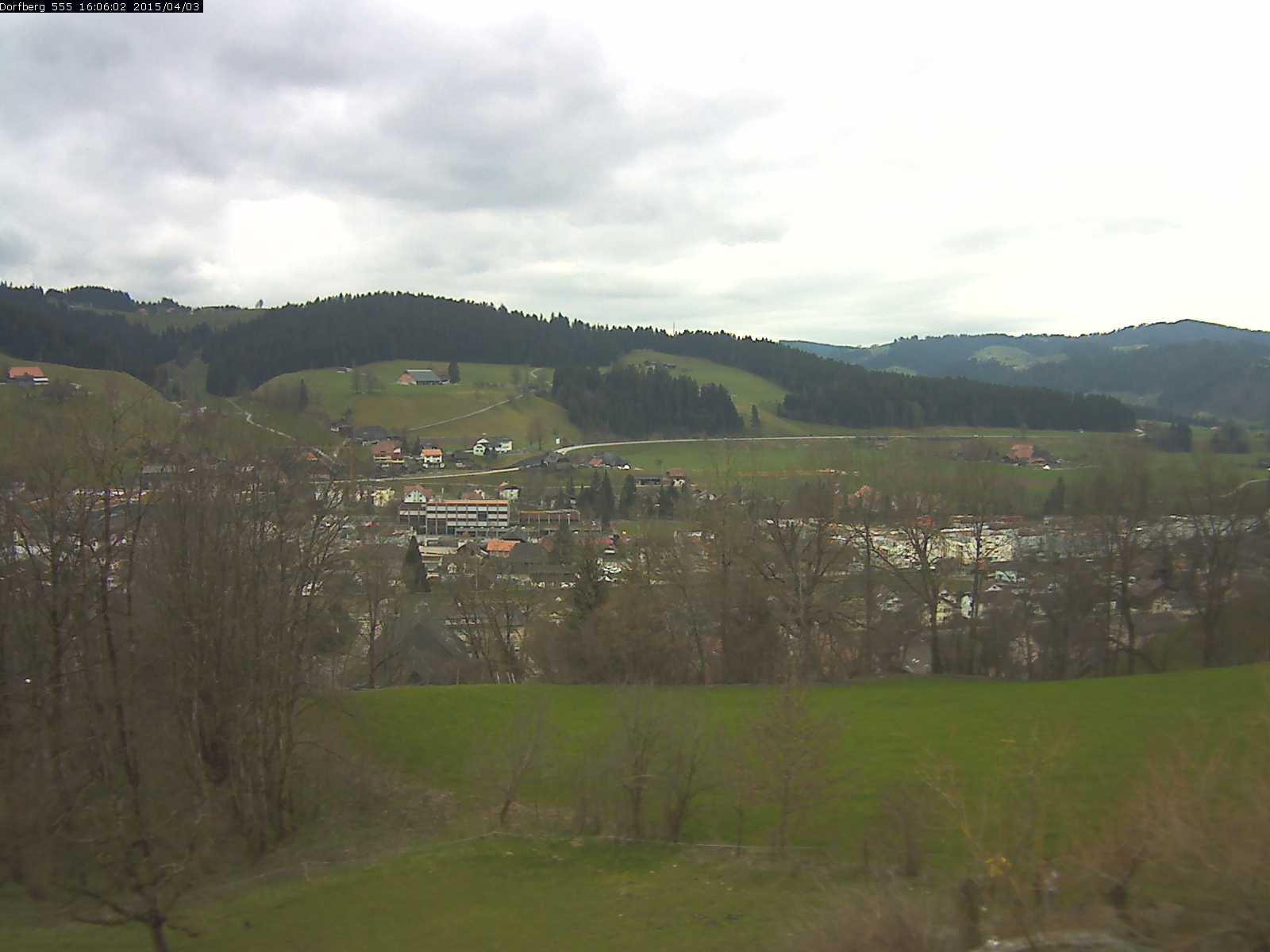 Webcam-Bild: Aussicht vom Dorfberg in Langnau 20150403-160601