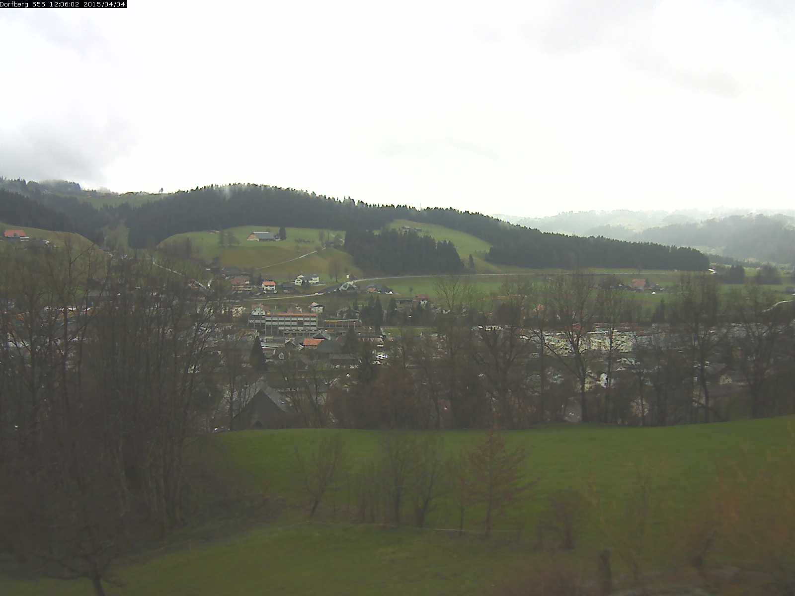 Webcam-Bild: Aussicht vom Dorfberg in Langnau 20150404-120601