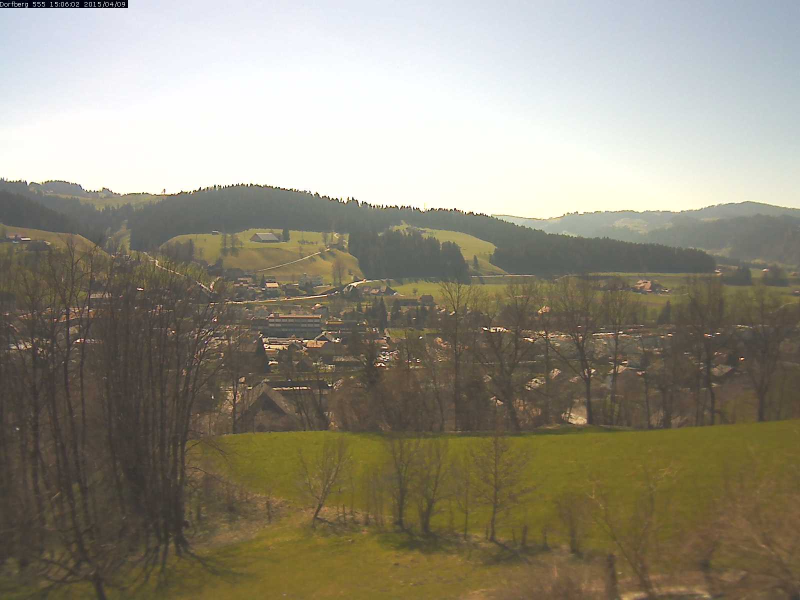 Webcam-Bild: Aussicht vom Dorfberg in Langnau 20150409-150601