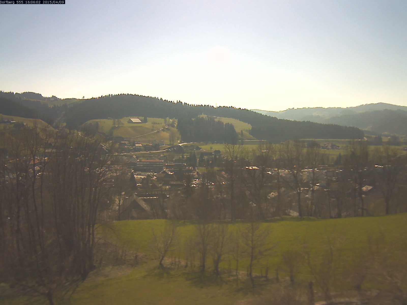 Webcam-Bild: Aussicht vom Dorfberg in Langnau 20150409-160601