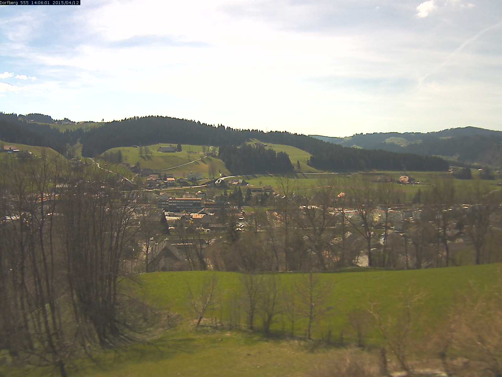 Webcam-Bild: Aussicht vom Dorfberg in Langnau 20150412-140601