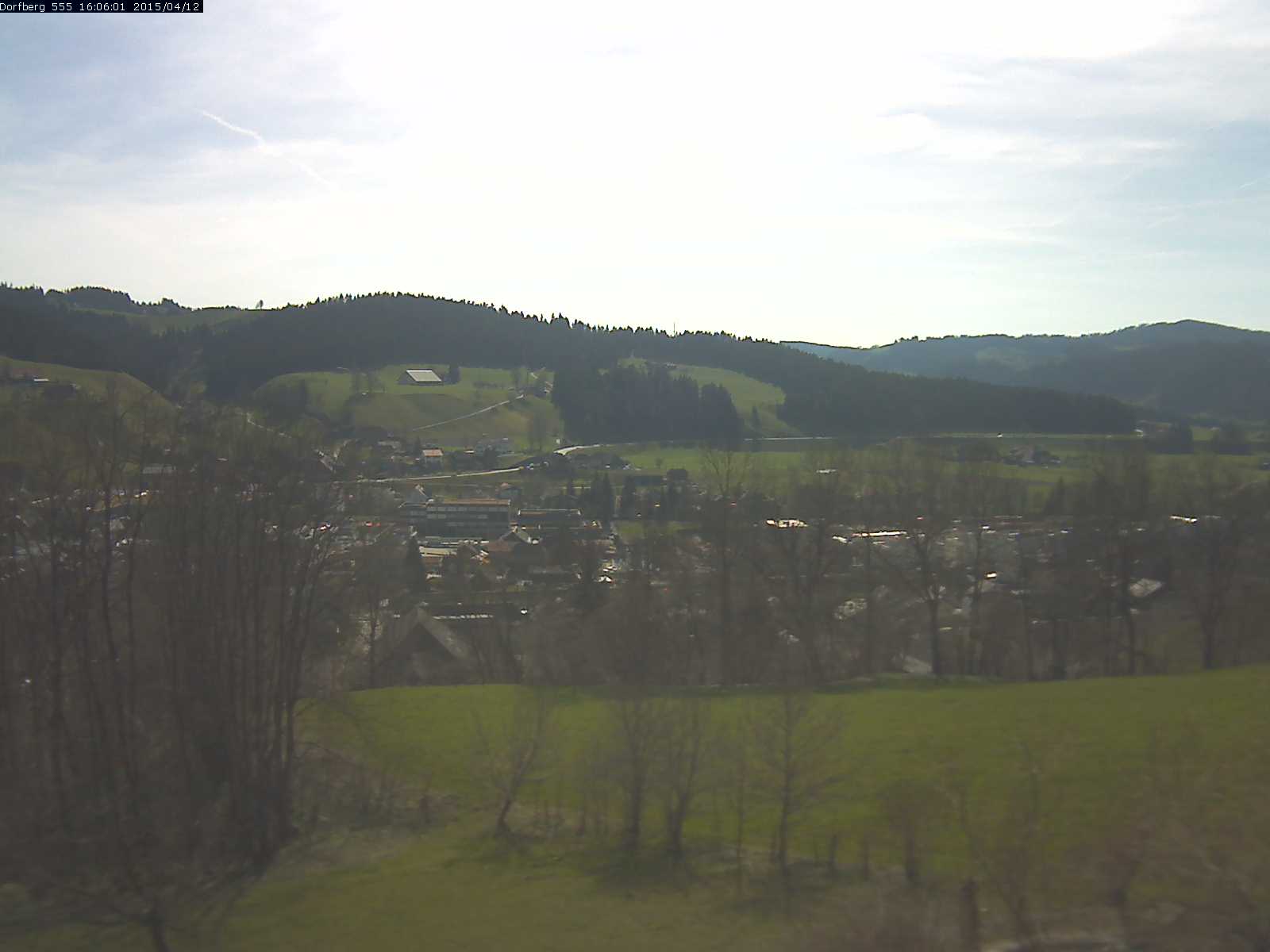 Webcam-Bild: Aussicht vom Dorfberg in Langnau 20150412-160601