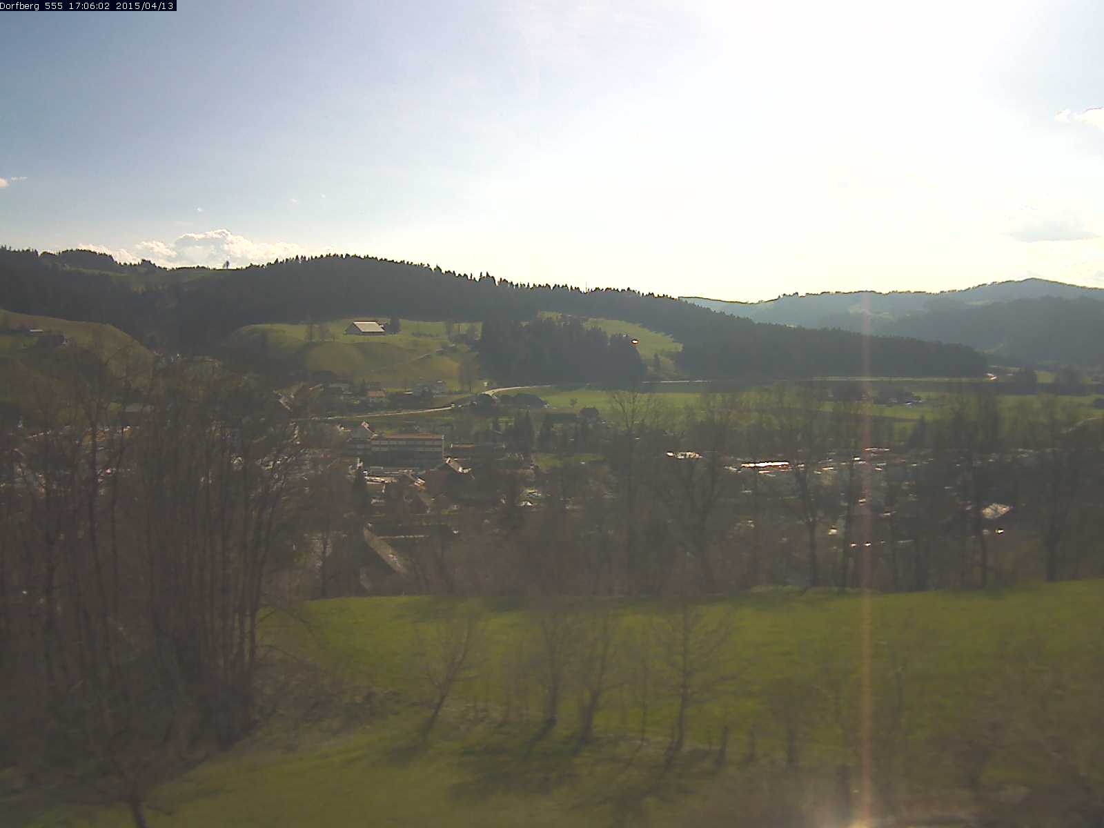 Webcam-Bild: Aussicht vom Dorfberg in Langnau 20150413-170601