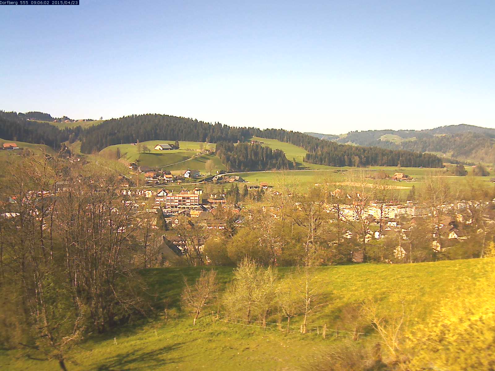 Webcam-Bild: Aussicht vom Dorfberg in Langnau 20150423-090601