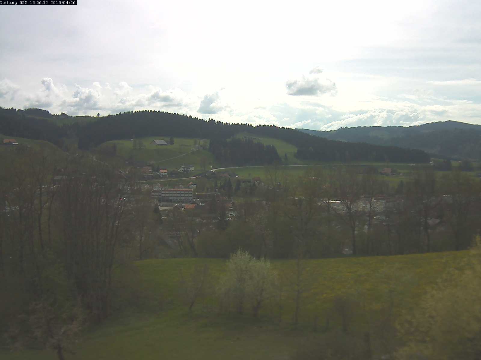 Webcam-Bild: Aussicht vom Dorfberg in Langnau 20150426-160601