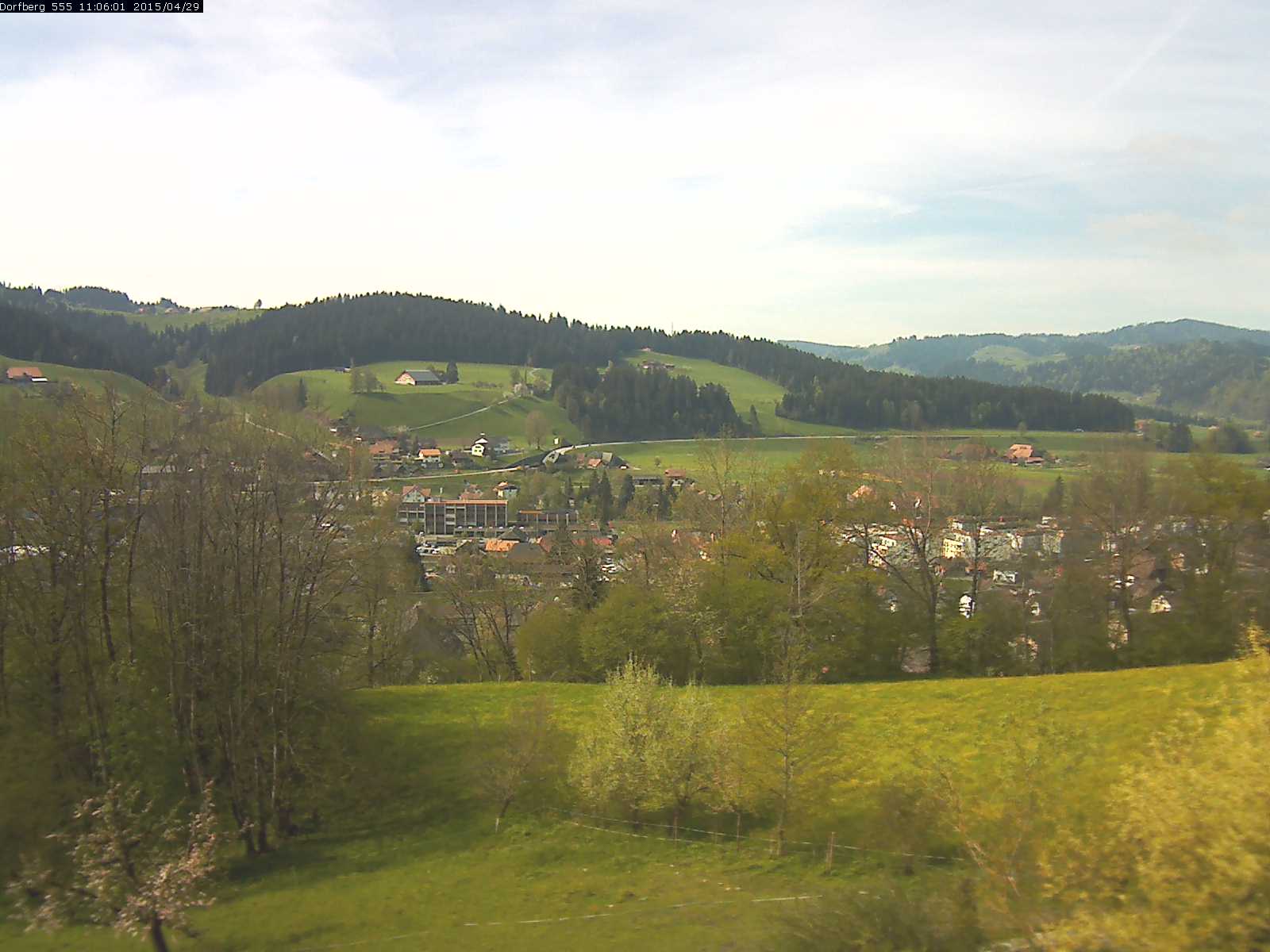 Webcam-Bild: Aussicht vom Dorfberg in Langnau 20150429-110601