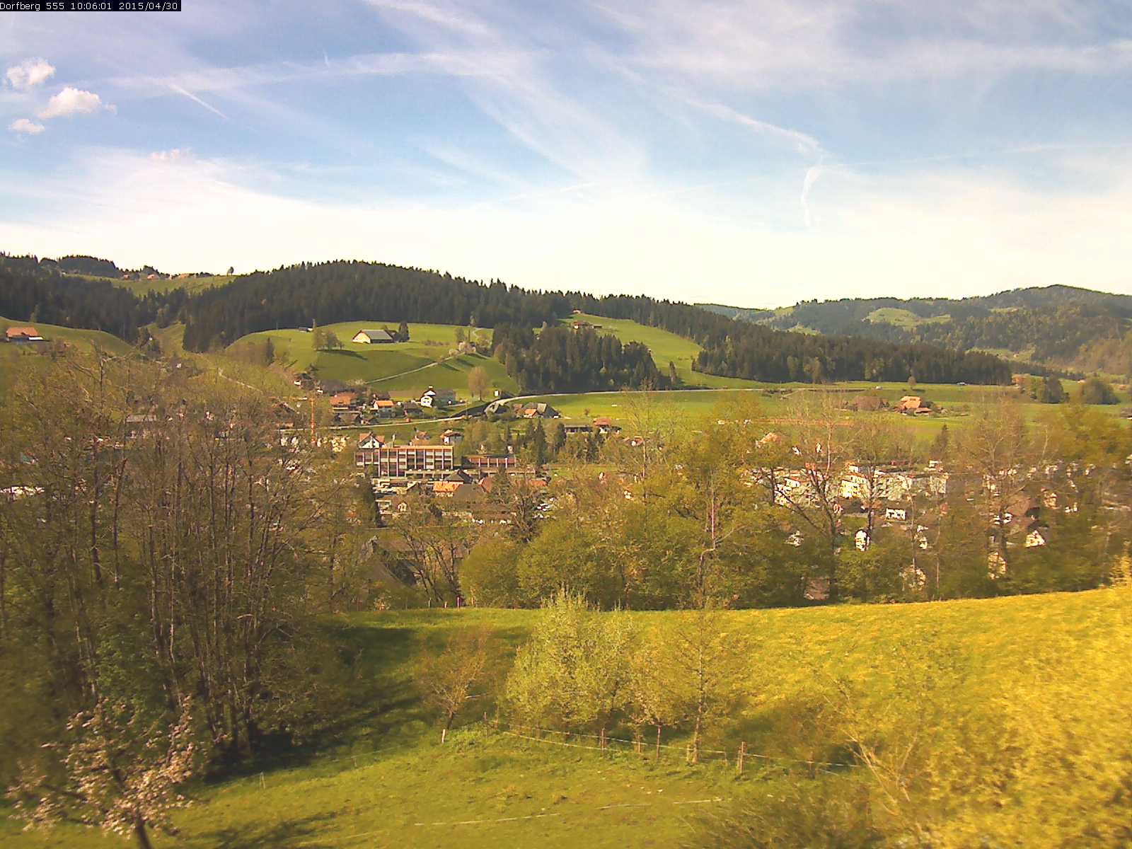 Webcam-Bild: Aussicht vom Dorfberg in Langnau 20150430-100601