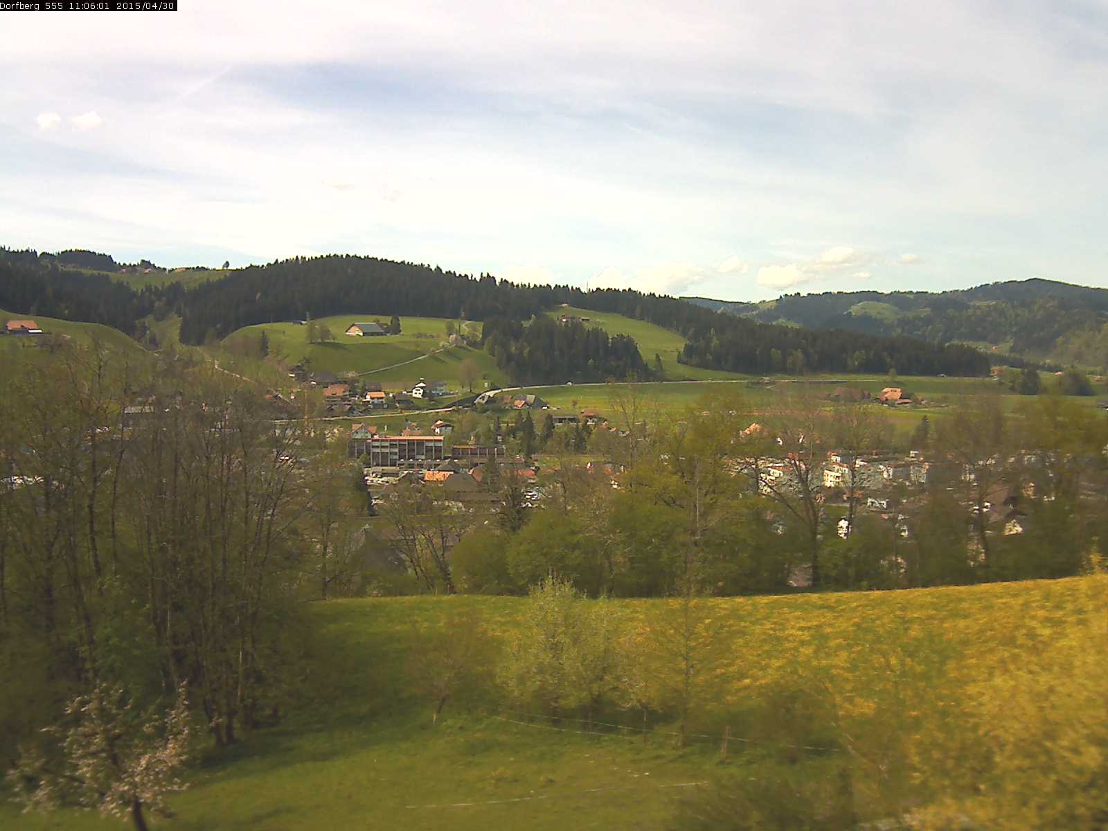 Webcam-Bild: Aussicht vom Dorfberg in Langnau 20150430-110601