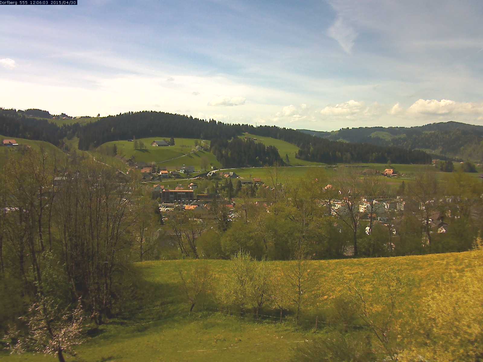 Webcam-Bild: Aussicht vom Dorfberg in Langnau 20150430-120601