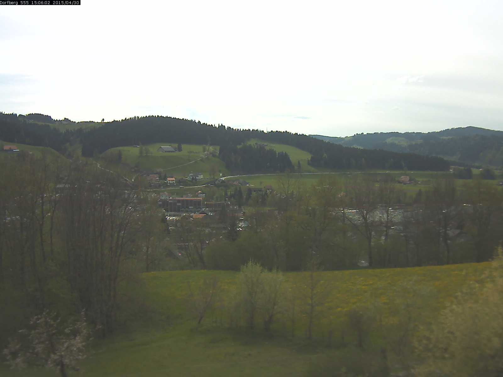 Webcam-Bild: Aussicht vom Dorfberg in Langnau 20150430-150601