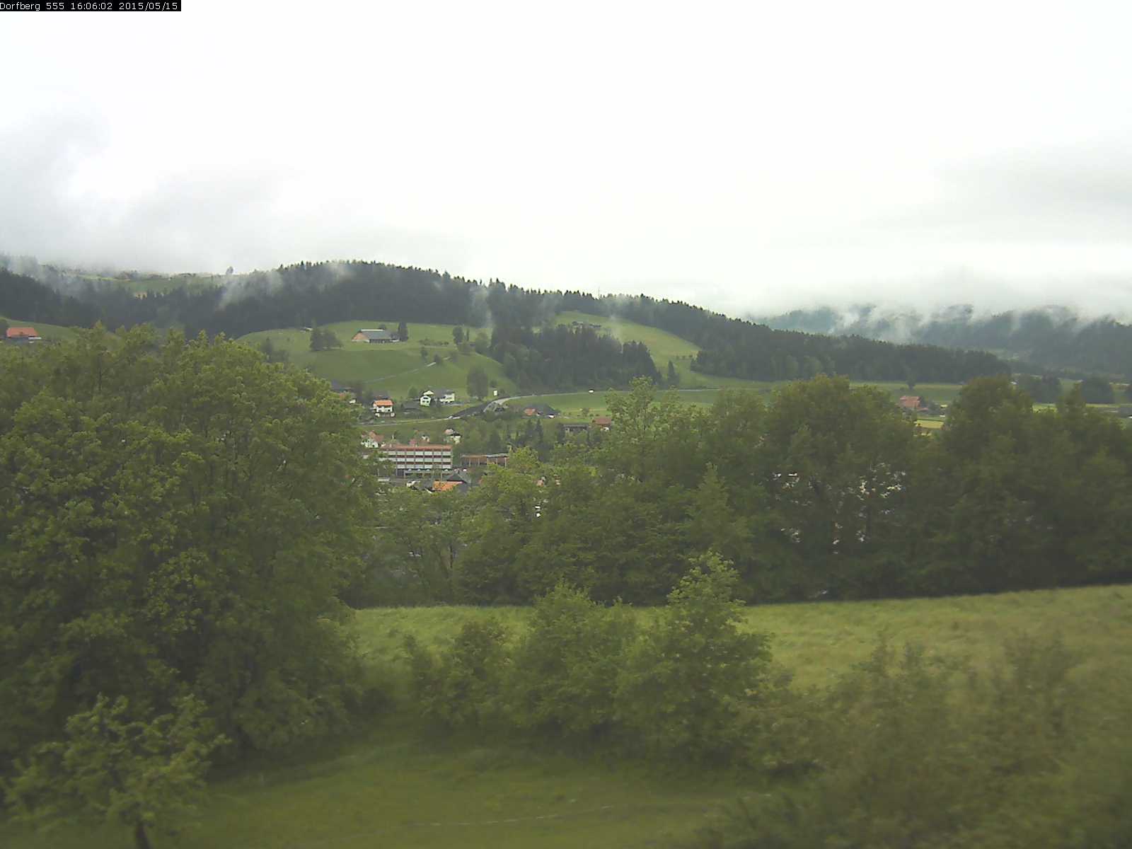 Webcam-Bild: Aussicht vom Dorfberg in Langnau 20150515-160601