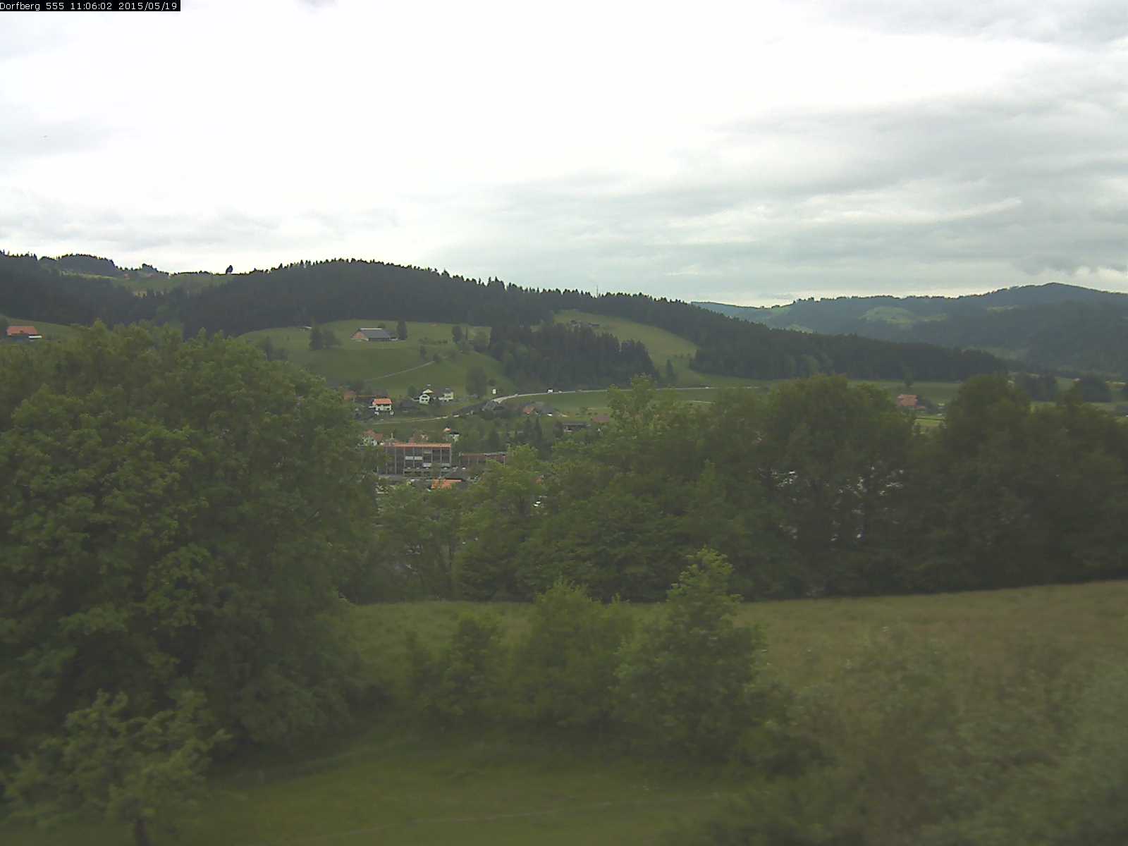 Webcam-Bild: Aussicht vom Dorfberg in Langnau 20150519-110601