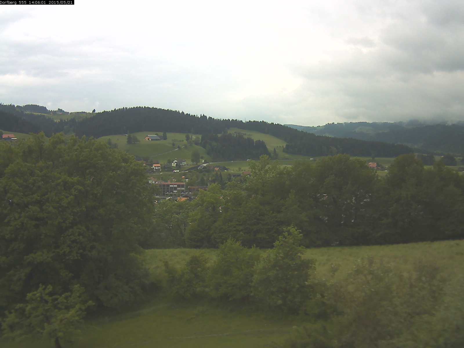 Webcam-Bild: Aussicht vom Dorfberg in Langnau 20150521-140601