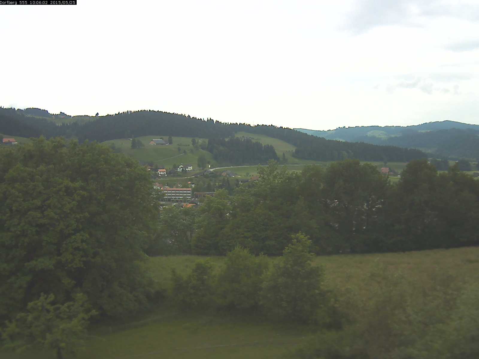 Webcam-Bild: Aussicht vom Dorfberg in Langnau 20150525-100601