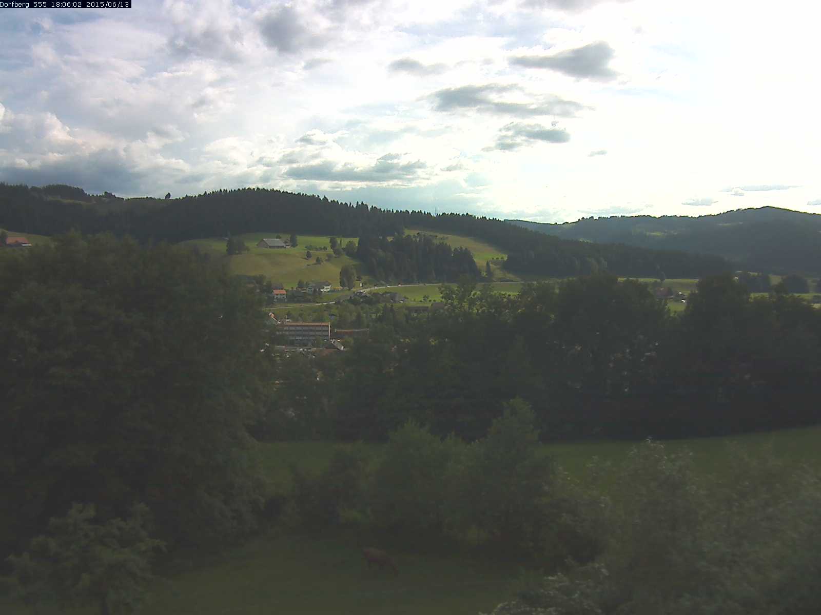 Webcam-Bild: Aussicht vom Dorfberg in Langnau 20150613-180601