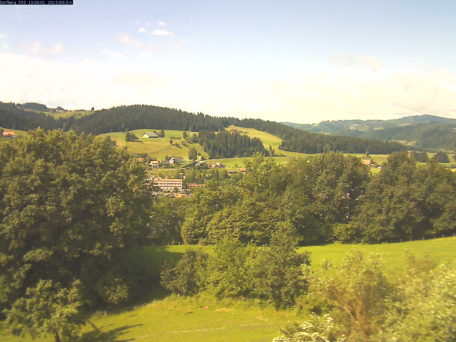 Webcam-Bild: Aussicht vom Dorfberg in Langnau 20150614-100601