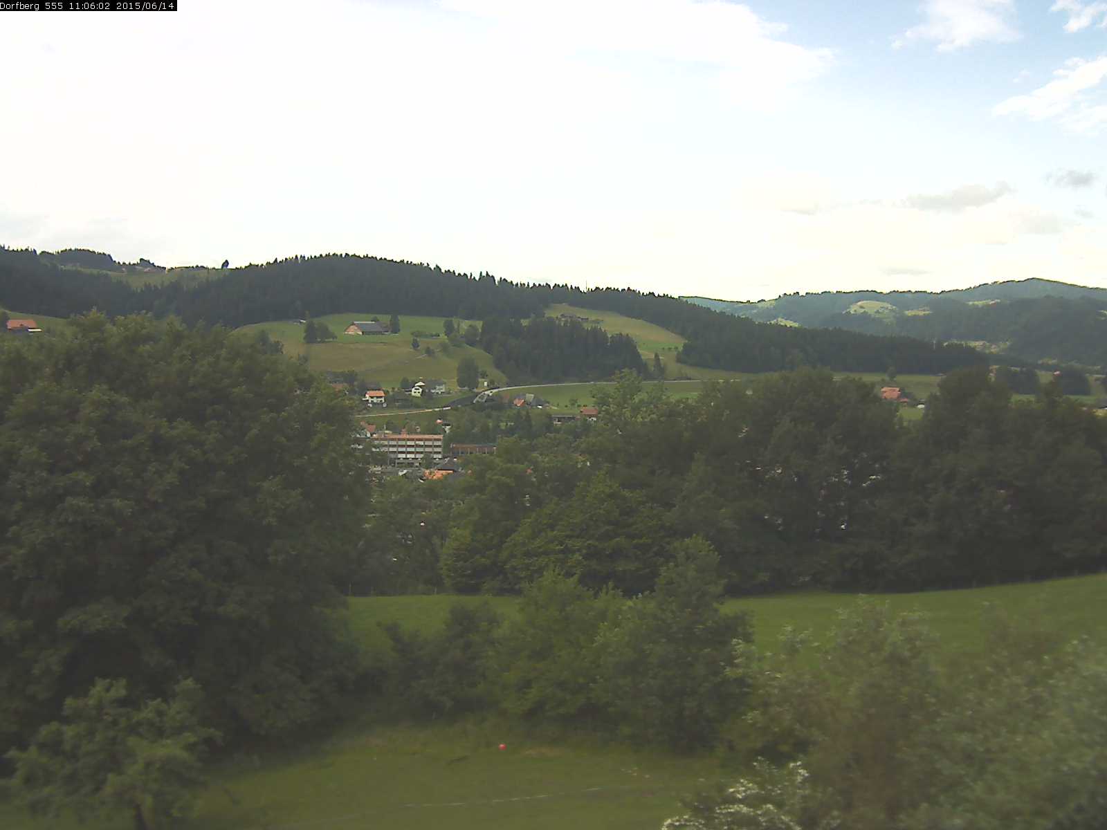 Webcam-Bild: Aussicht vom Dorfberg in Langnau 20150614-110601