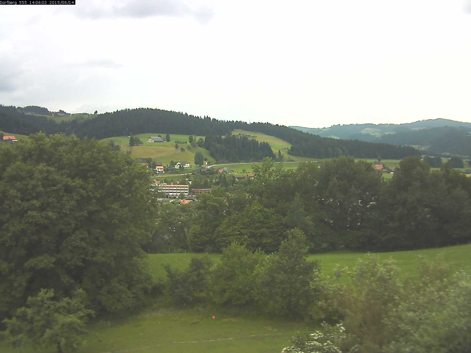 Webcam-Bild: Aussicht vom Dorfberg in Langnau 20150614-140601