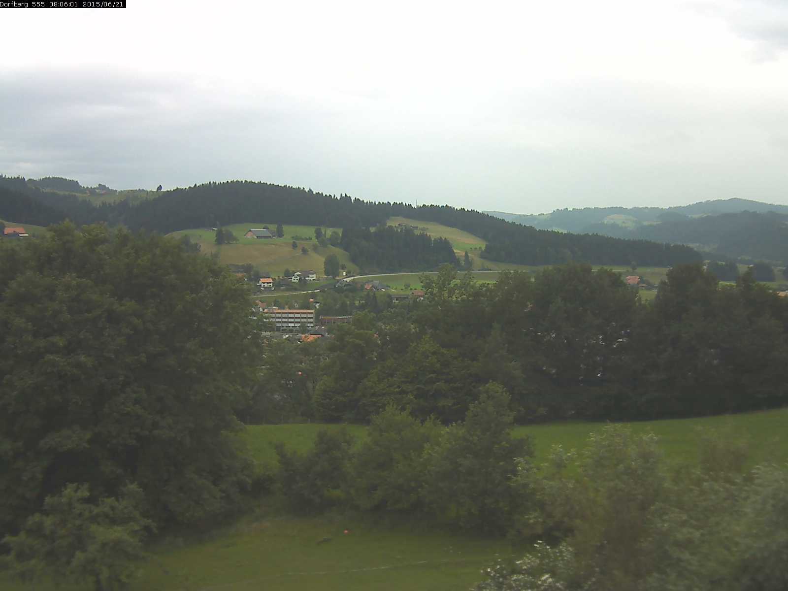 Webcam-Bild: Aussicht vom Dorfberg in Langnau 20150621-080601