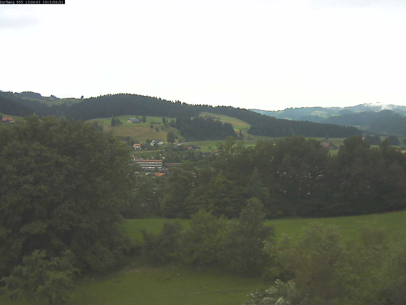 Webcam-Bild: Aussicht vom Dorfberg in Langnau 20150621-100601