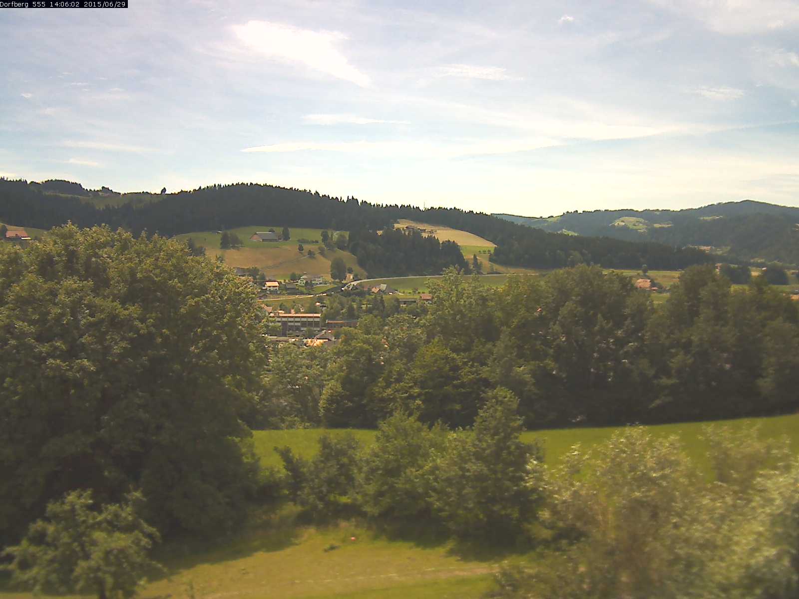 Webcam-Bild: Aussicht vom Dorfberg in Langnau 20150629-140601