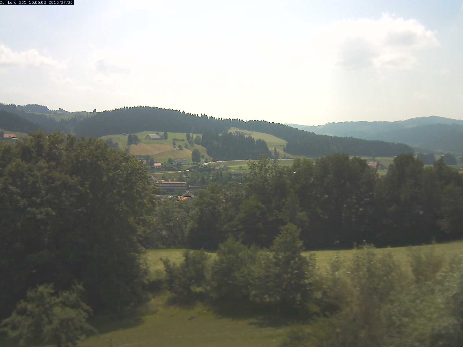 Webcam-Bild: Aussicht vom Dorfberg in Langnau 20150706-150601