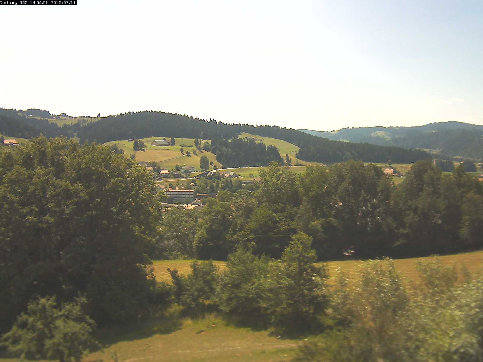 Webcam-Bild: Aussicht vom Dorfberg in Langnau 20150711-140601