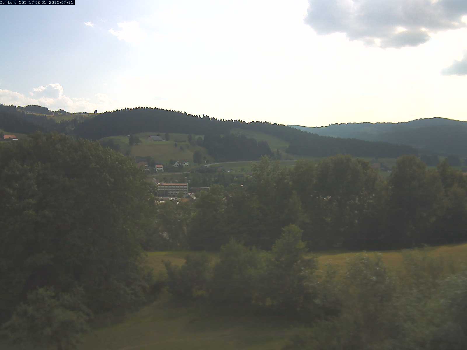 Webcam-Bild: Aussicht vom Dorfberg in Langnau 20150711-170601