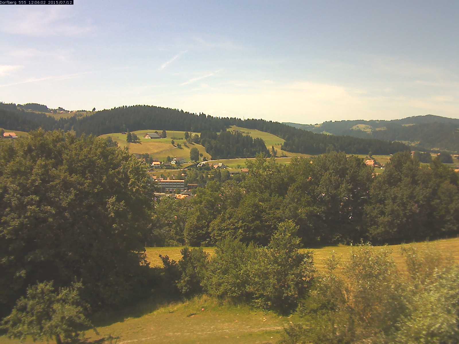 Webcam-Bild: Aussicht vom Dorfberg in Langnau 20150712-120601