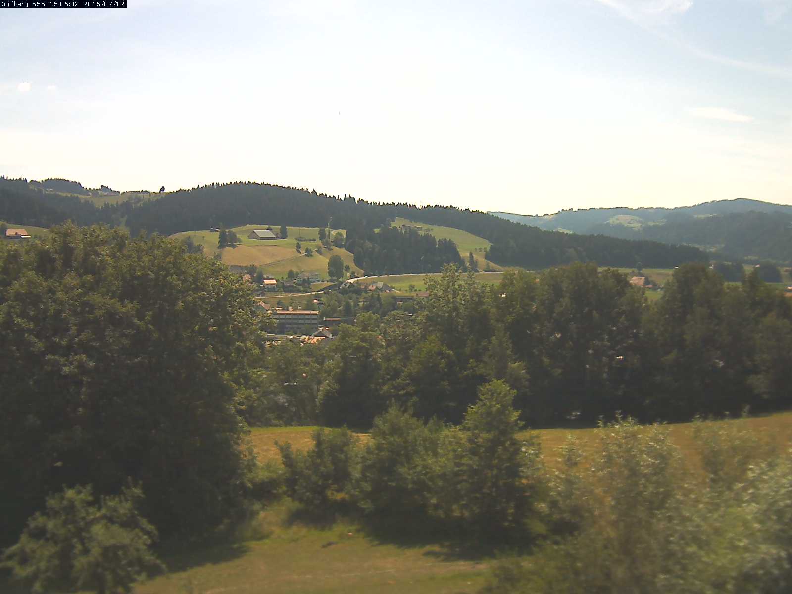 Webcam-Bild: Aussicht vom Dorfberg in Langnau 20150712-150601