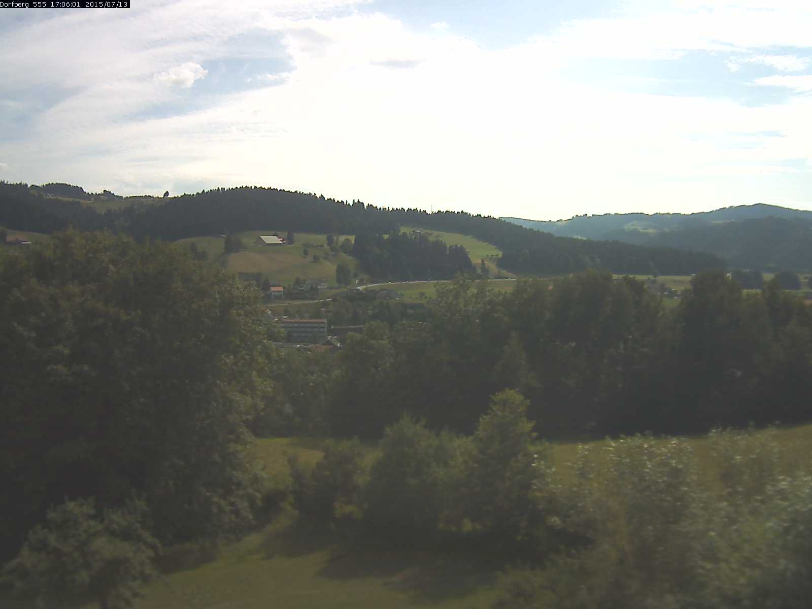 Webcam-Bild: Aussicht vom Dorfberg in Langnau 20150713-170601